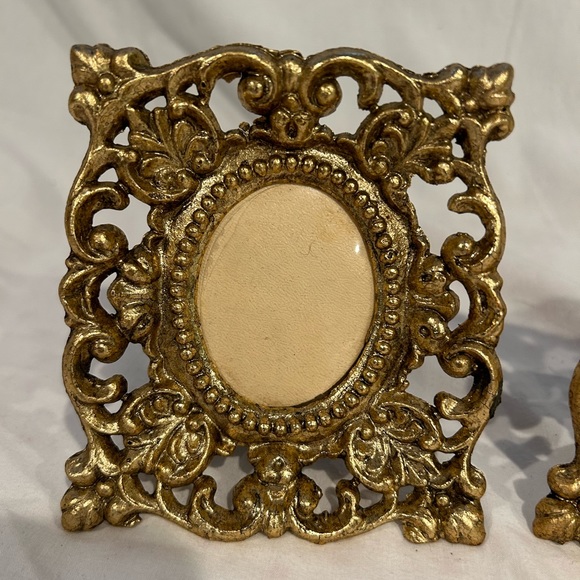 Vintage brass ornate Victorian picture frames - Picture 2 of 4